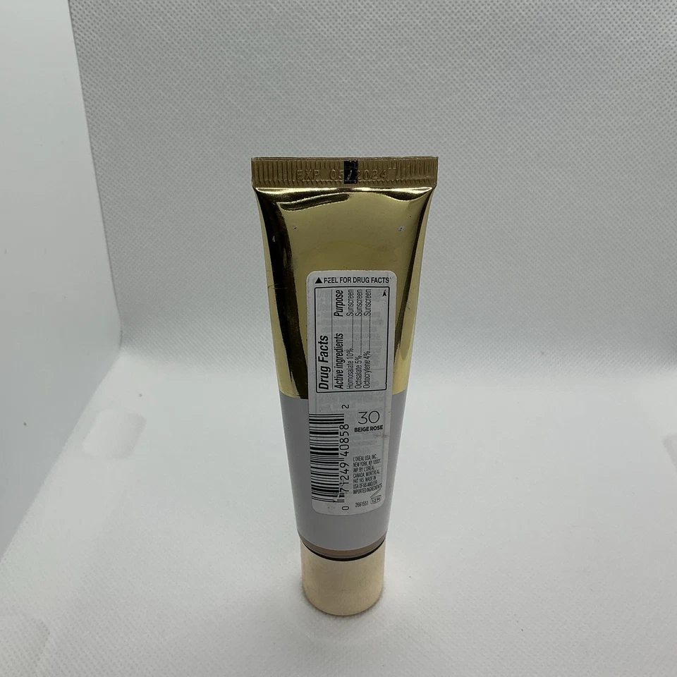L'Oreal Paris Age Perfect Radiant Serum Foundation With SPF 50 Beige Rose 30 - Image 2 of 3