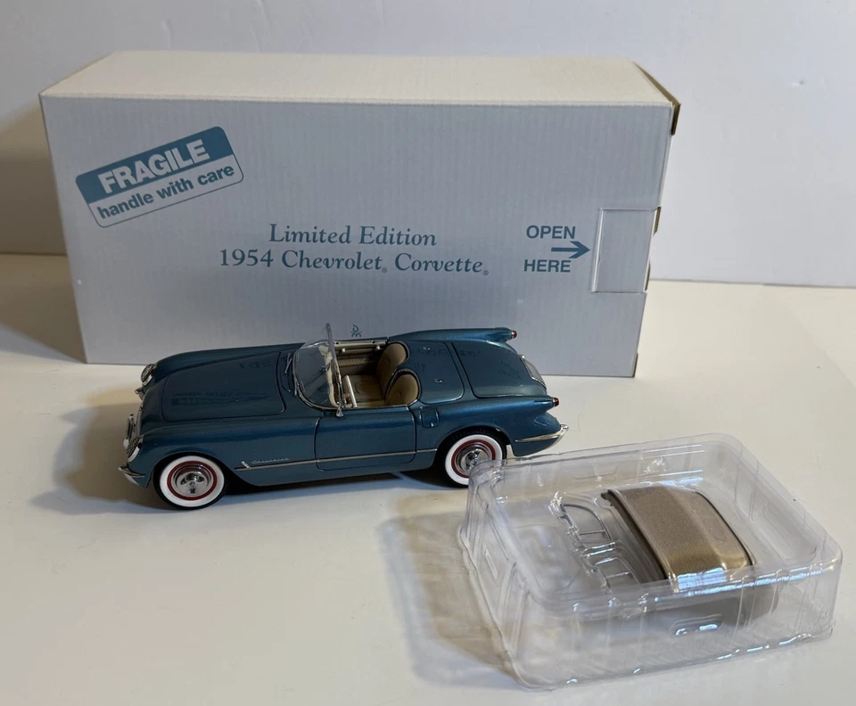Danbury Como Nuevo 1:24 1954 Edición Limitada Azul Corvette Convertible Nuevo en Caja EE. UU. Foto 2 de 4