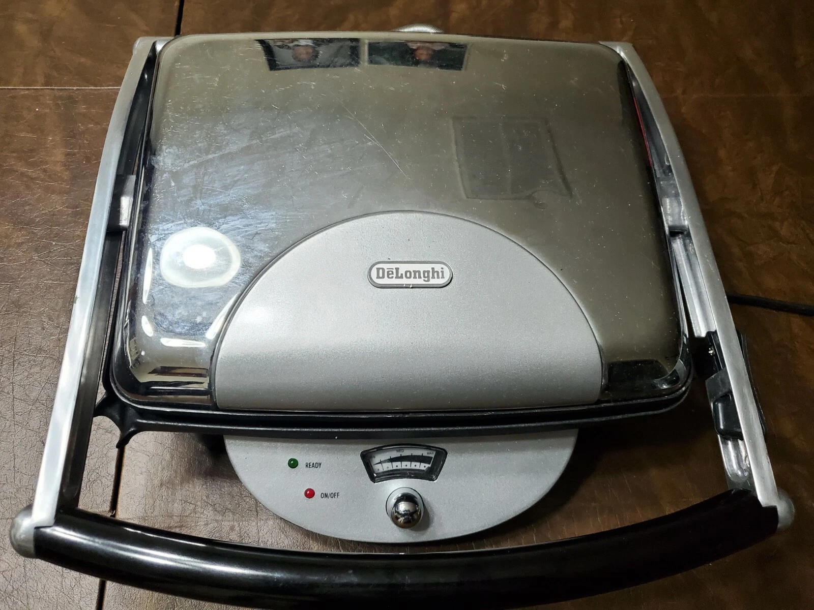 DeLonghi CGH800 Grill And Panini Press Stainless Steel NonStick Cooking Surface