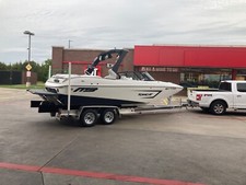 2019 MB Sports F-22 Tomcat LOADED 197 Hrs, seats 14, like NEW + $8,000 trailer!!