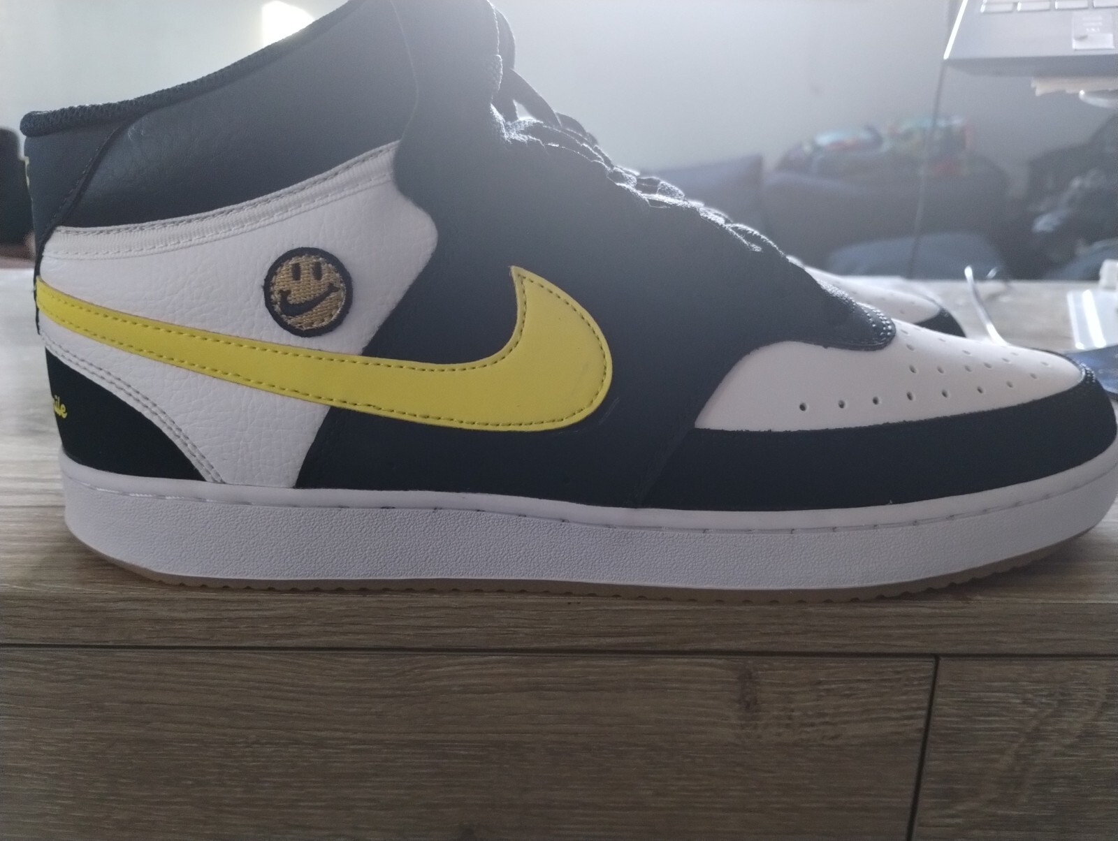 Nike Court Vision Mid Go The Extra Smile image 4