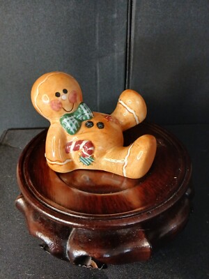 Ginger Bread Man Figurine 3''x3''