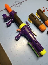 1994 Mattel ULTIMATOR Bazooka Foam Rocket Blaster w/ 4 Foam Rocket RARE