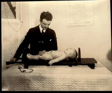 Babies Health Exhibit 6" x 7" Brown Brothers Original Type 1 Photo GG90