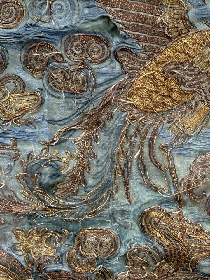 Sofá de seda chino dorado bordado estilo Phoenix Qing insignia de rango arte enmarcado Foto 3 de 4