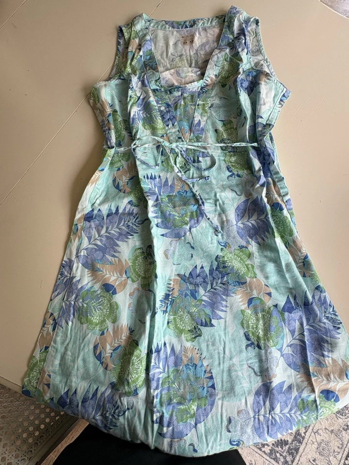 Vestido para mujer Columbia sin mangas con cuello en V estampado floral, multicolor, talla M Foto 4 de 4