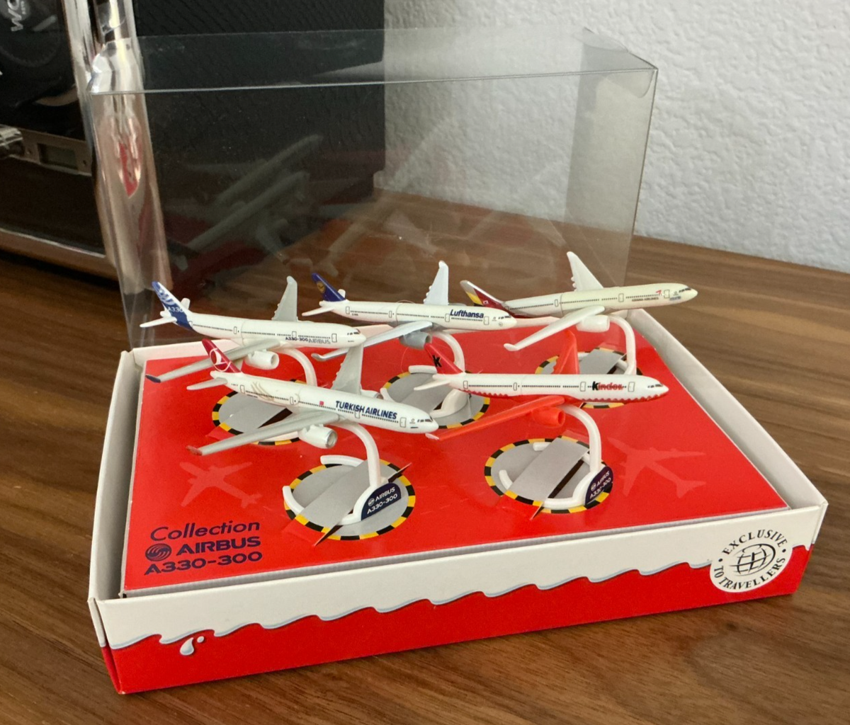KINDER SURPRISE AIRBUS A330-300 MODELS COMPLETE SET - 2014 | eBay