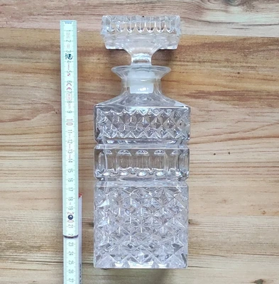 Whiskey Karaffe Glas-Dekanter mit Stopfen, Diamantmuster, geschliffen, klar - Bild 1 von 3