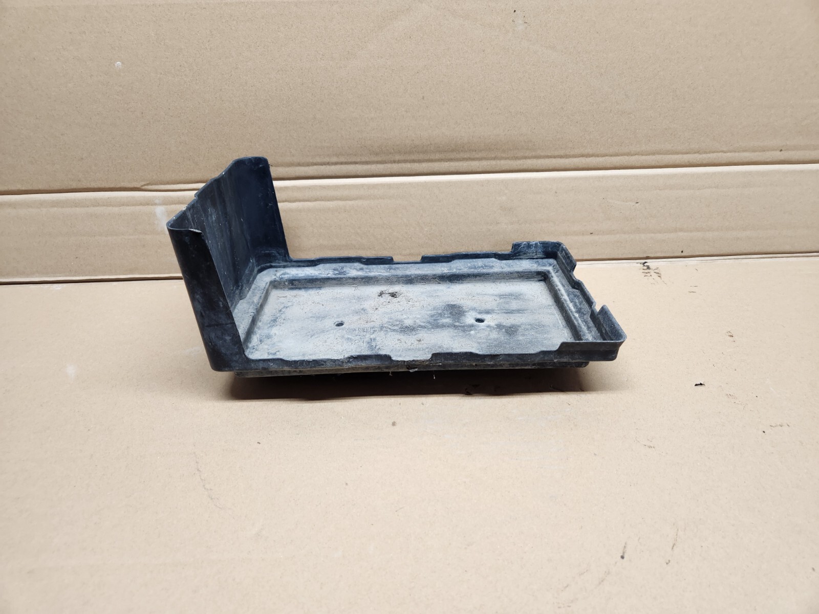 ✔ 2001-2005 Honda Civic 1.7L Lower Battery Cover Box OEM Tray