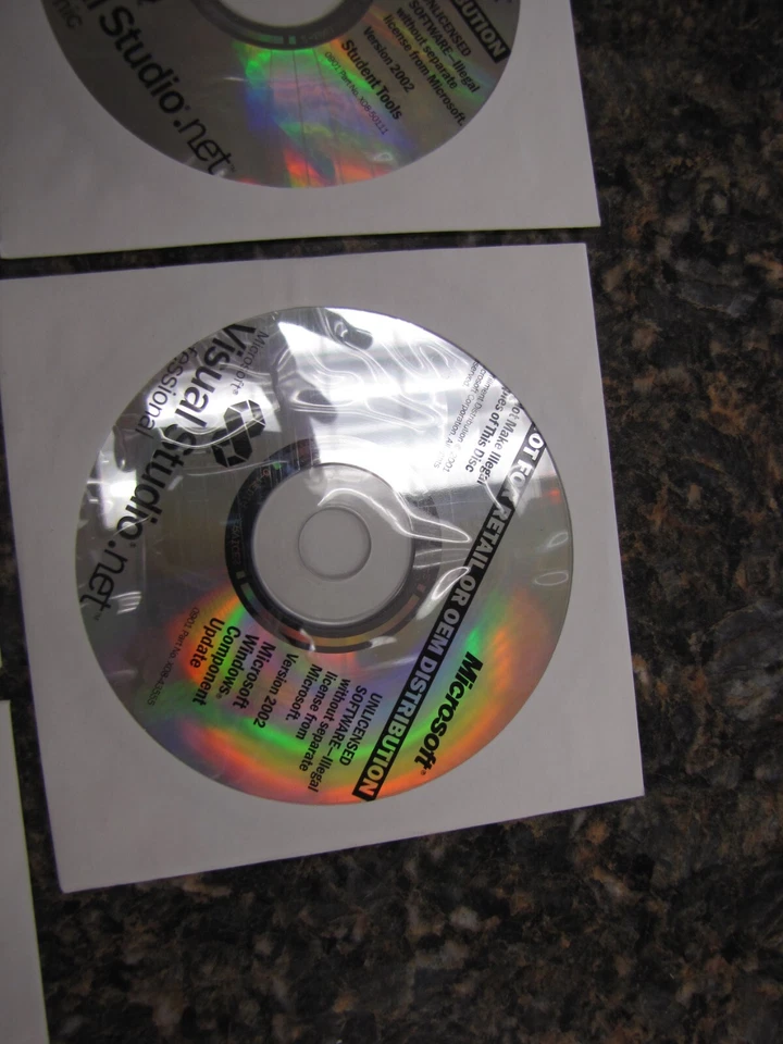 Microsoft Visual Studio .NET Academic 2002 -6 Discs - Image 4 of 4