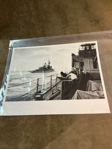 US Navy photograph destroyer USS Robert a. Owens USSUCLAWE image 1976