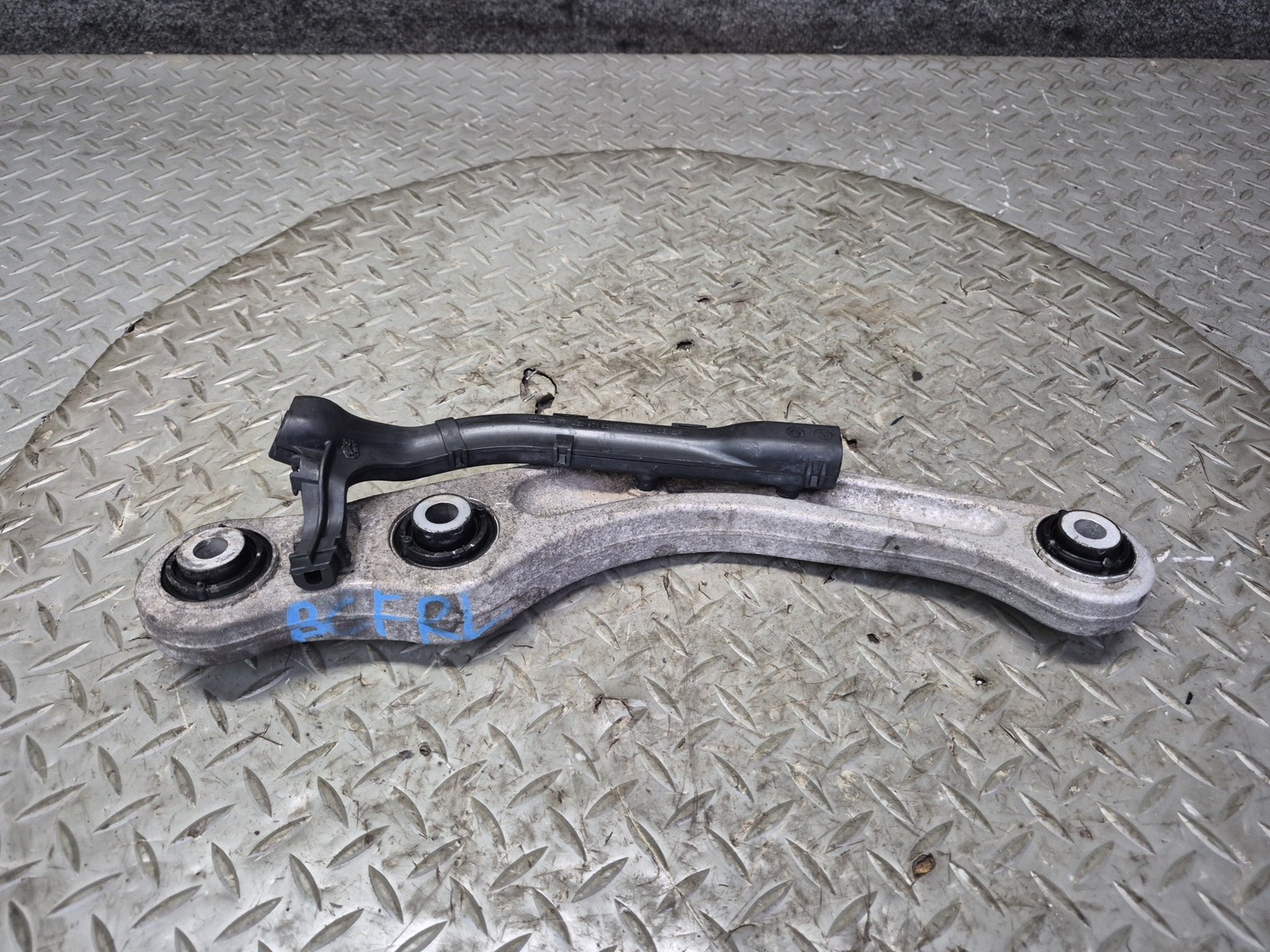Bentley Continental GT 2003-2010 Rear Left Lower Control arms Set of 3