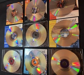 Lot of 8 Official Sega Dreamcast Magazine & 9 Demo Discs 1999-2001
