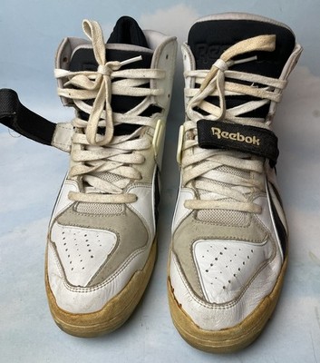 Vintage Reebok Commitment Basketball Shoes White Black Mens  display picture 2