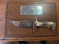 1987 Case XX 200th Constitution Stag Bowie Knife & Walnut Display Nice 523-7SS