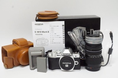 C141236)  condition OLYMPUS OM D E M10 mark iii Mirrorless Camera Double Lens Ki