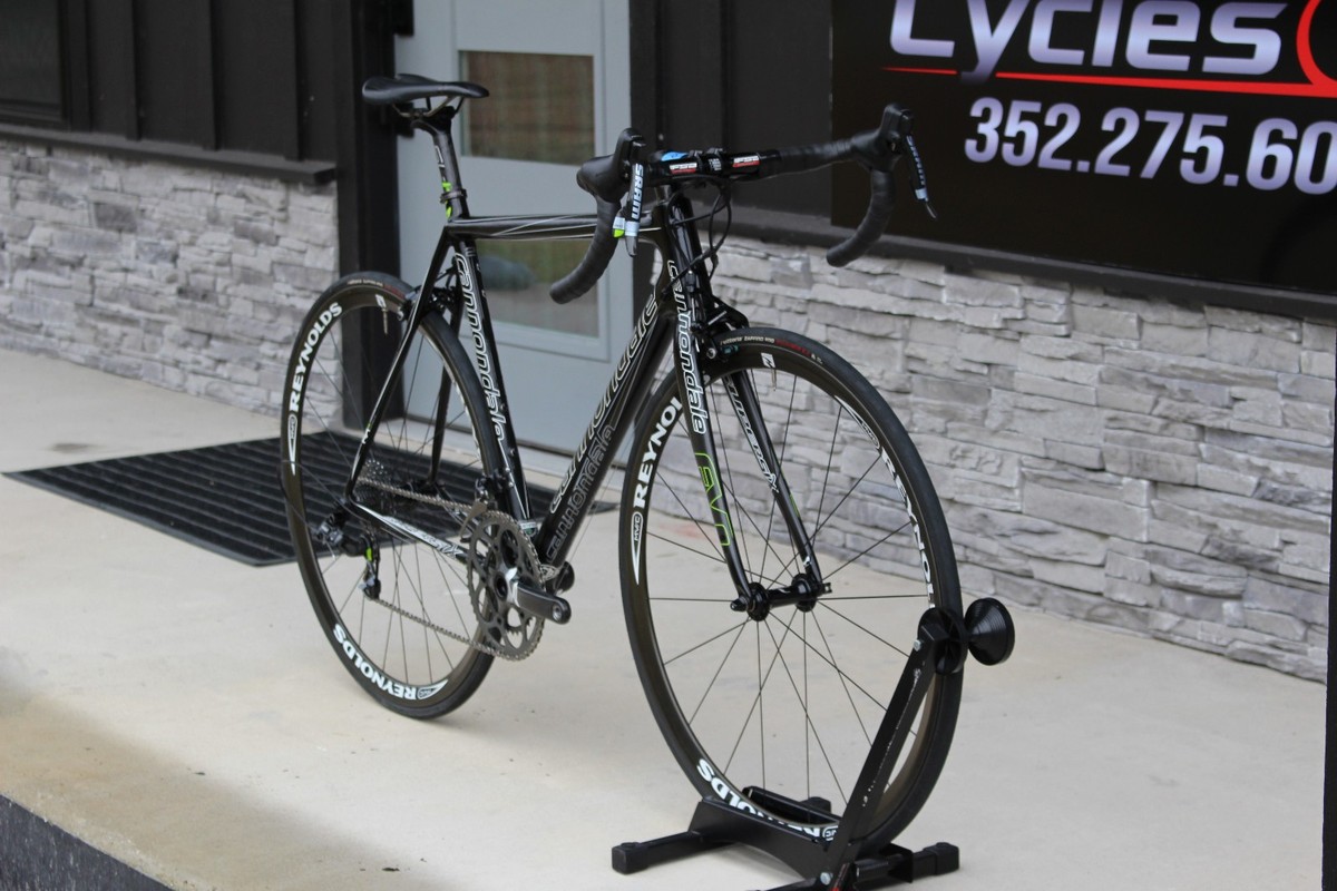 54 cm - 2012 Cannondale SuperSix Evo Hi-Mod- 14lb- Red- $8,000