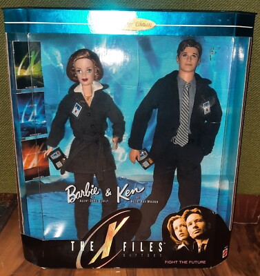Vintage Barbie X-Files FOX Fight the Future Barbie Set Collector's