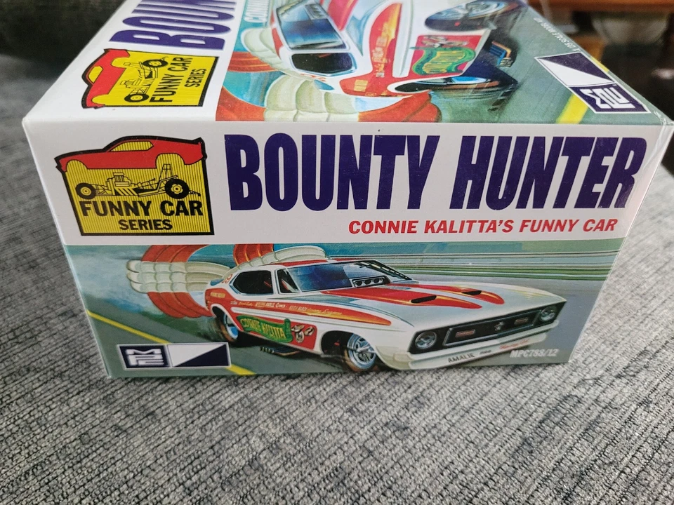 MPC CONNIE KALITTA'S FUNNY CAR "BOUNTY HUNTER" '72 MUSTANG #788 Unbuilt - Image 3 of 4