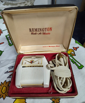 Vintage Remington Roll-A-Matic Electric Shaver with Case & Power Cord