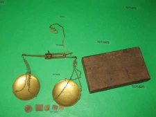 Brass 1839-1900 gold miners apothecary pocket scale w/ weights original patina