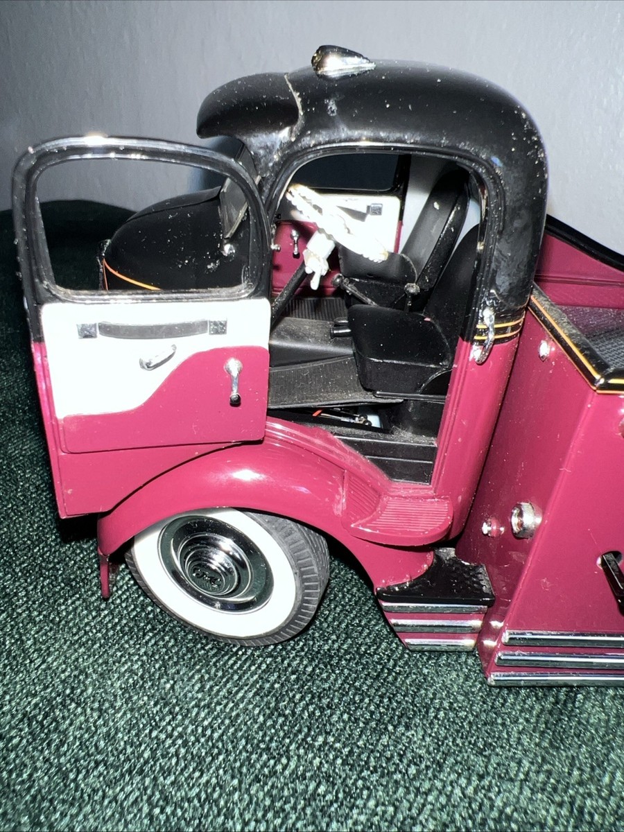 1/24 ダンバリーミント 1930s Custom Car Carrier Danbury Mint 1/24 1930s GMC Custom Car Carrier w/Display