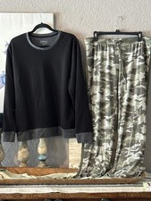 Cuddl Duds Black and Gray Long Sleeve Top with Camouflage Lounge Pants Set SizeL