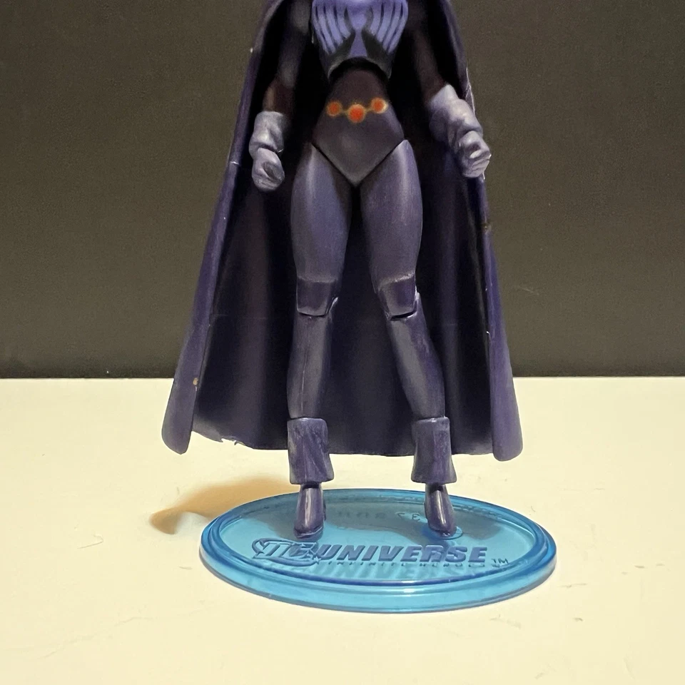 Boneco de ação DC Universe Infinite Heroes Crisis Raven 3,75” Teen Titans - Imagem 3 de 4