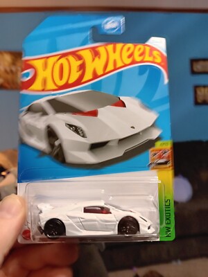 Hot Wheels HW Exotics LAMBORGHINI SESTO ELEMENTO 2024 Brand New
