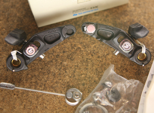 Oldschool NOS NEW NIB Shimano Deore DX / BR-M650 cantilever brakes calipers set - Picture 4 of 6