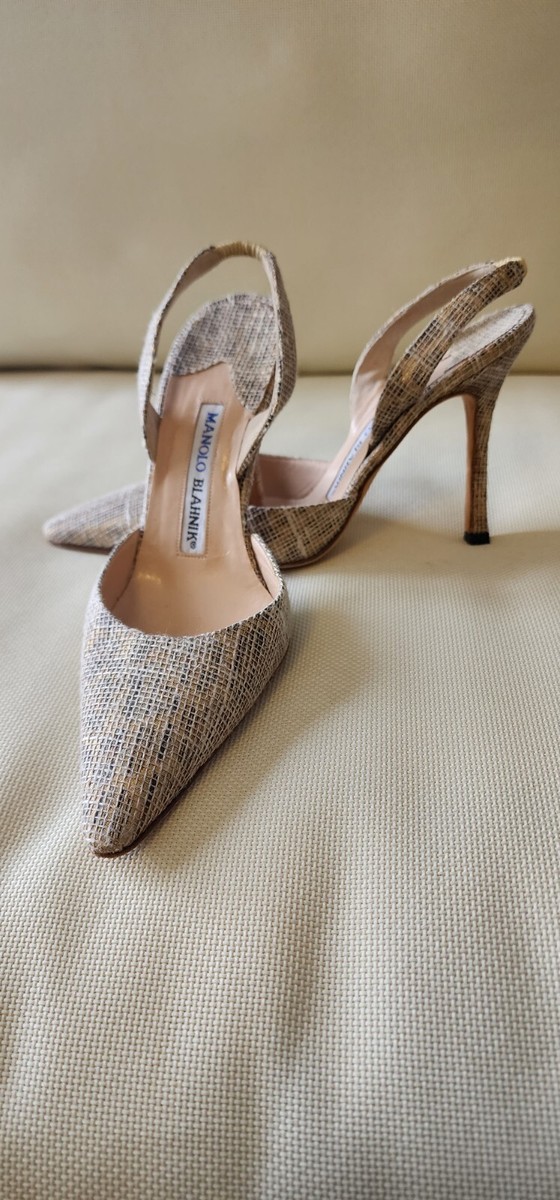 MANOLO BLAHNIK SIZE 35.5 WOMENS POINTED BEIGE WOVEN LINEN POINTED