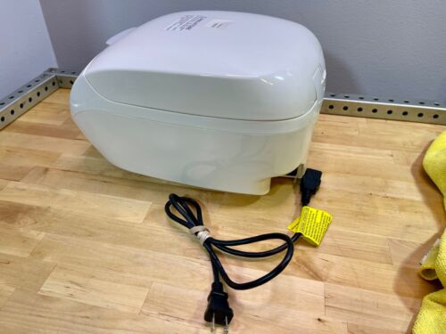 MINT Panasonic Fuzzy Microcomputer Rice Cooker 1.0L SR-DF101 5Cups Ex-Condition - Picture 7 of 9