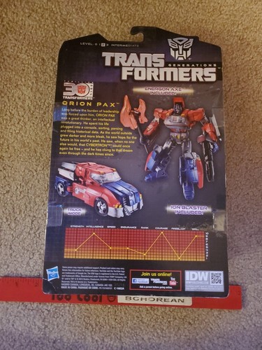 Transformers Generations 30th Anniversary Thrilling 30 Deluxe Class Orion Pax - Picture 2 of 2