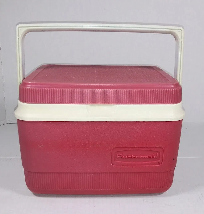 Rubbermaid Lunch Box Personal Cooler Food Picnic Camping 6 Pack