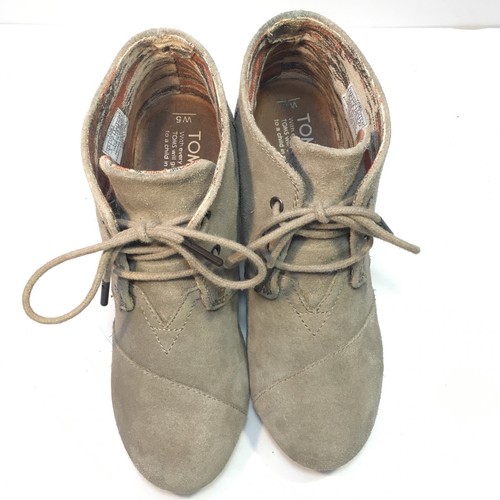 Toms Women's Desert Wedge Suede Taupe Ankle Booties size US 5 tan 300415 - Imagen 17 de 19