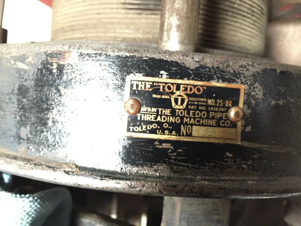 Toledo-Beaver 25-BR Pipe Threader. 2 1/2” - 6”. Works. With Dies.   - Image 4 of 4
