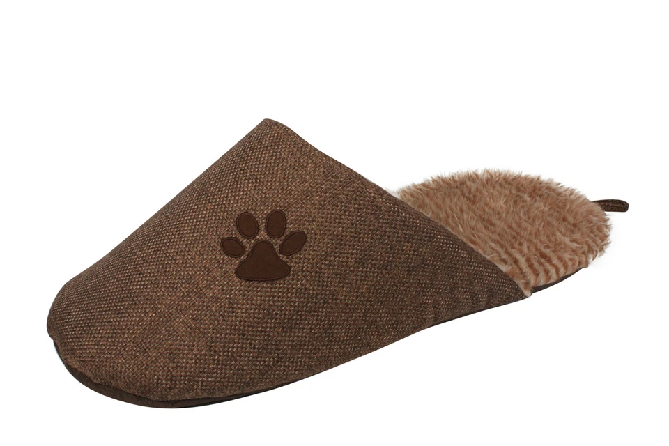 Slip-On Fashionable Designer Fashion Slipper Shoes Pet Dog Bed Mat Lounge - Image 2 of 3