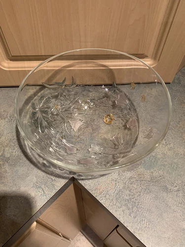 Vintage Mikasa Style Glass Floral Embossed Fruit Bowl 9"