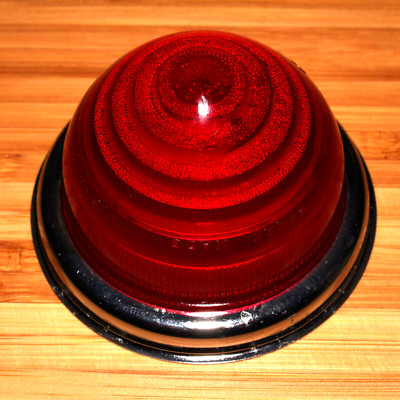 Remax BS2516 Land Rover Beehive 2.5'' Red Classic Car Lamp Lens with Chrome Rim