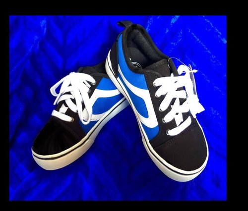 Wonder Nation lässige Canvas Jungen Sneaker mit Memory Foam GRÖSSE 6 Jugend, schwarz/blau
