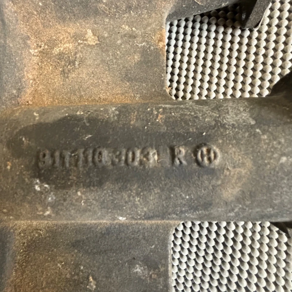 Porsche 911 S 1969 pila de admisión única con esparcidor de pernos Foto 3 de 4