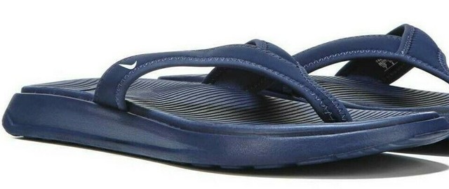 nike navy flip flops
