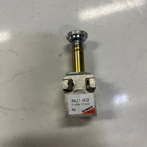 CAMOZZI AA31-0C2 / AA310C2 (BRAND NEW) - Picture 3 of 7