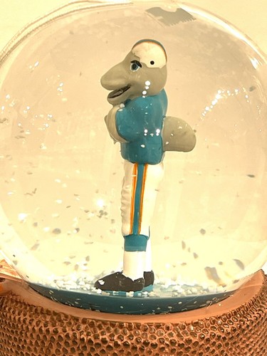 Miami Dolphins Team Maskottchen Wasser Schneekugel NFL FOOTBALL von Evergreen 5 x 4 Zoll - Bild 4 von 4