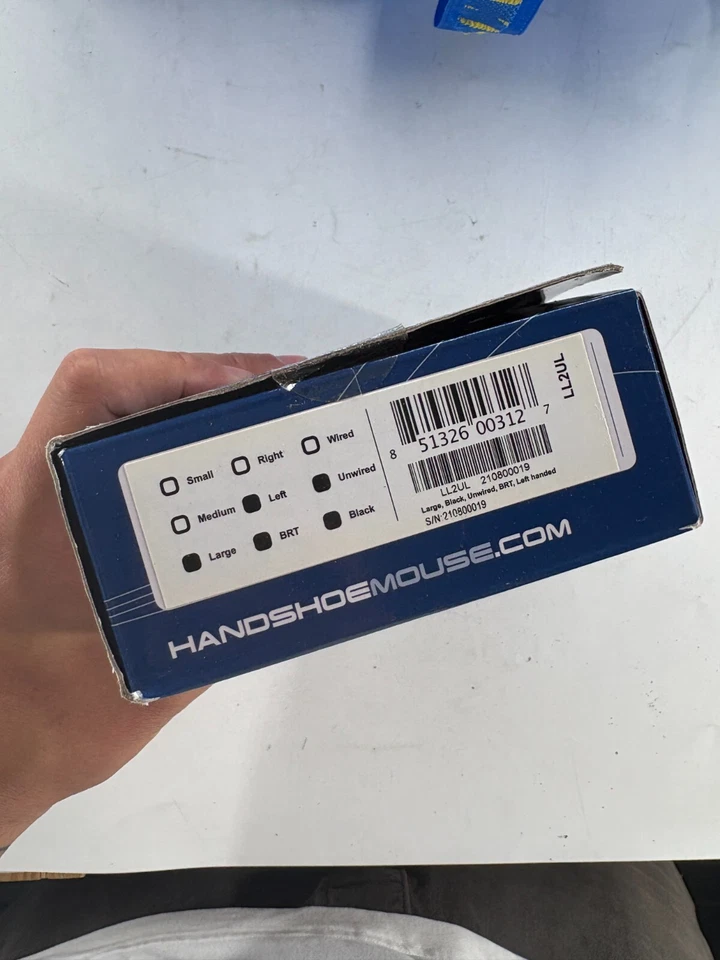 Handshoe Wireless Left-Handed BlueTrack Mouse - Black - Image 2 of 3