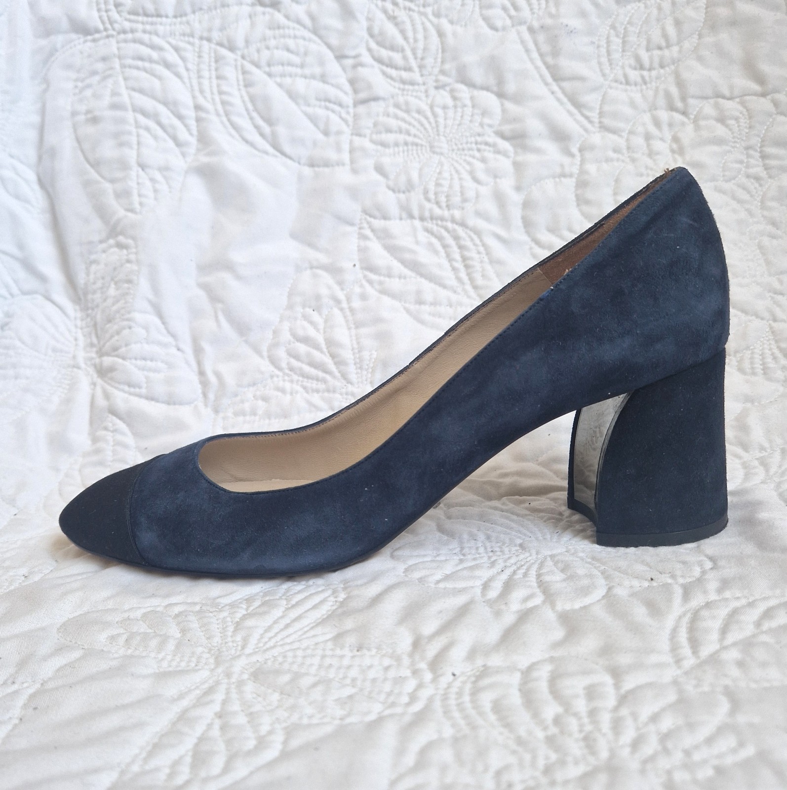 Massimo Dutti Toe Cap Court pumps in Blue Suede Size 40 UK 7.