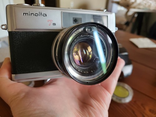 Minolta Hi-Matic 7s Film Camera With Flash And 6 Filters - Picture 2 of 7