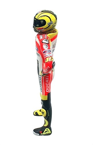 Minichamps 1/12 Scale 312 110846 - Valentino Rossi Figurine Unveiling 2011 - Picture 4 of 5