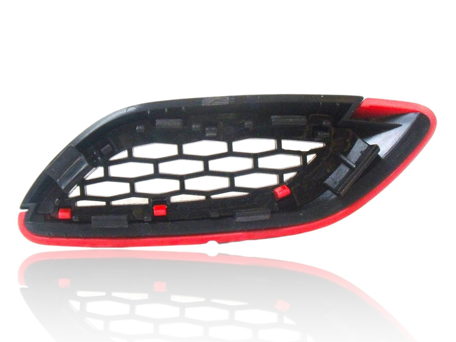 Maserati Levante Trophy Fenders Grille Right Fender Side Grill RH 670202365