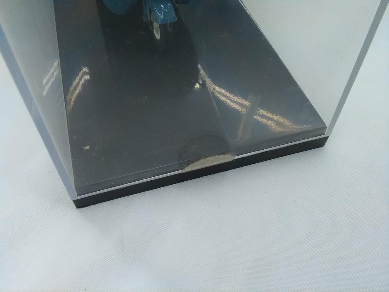 Picture 9 of 12
